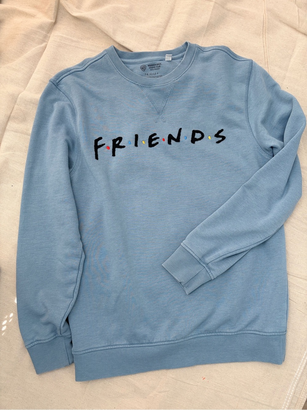 “ FRIENDS”Light Blue Crewneck Sweatshirt - Warner Bros Studio Tour